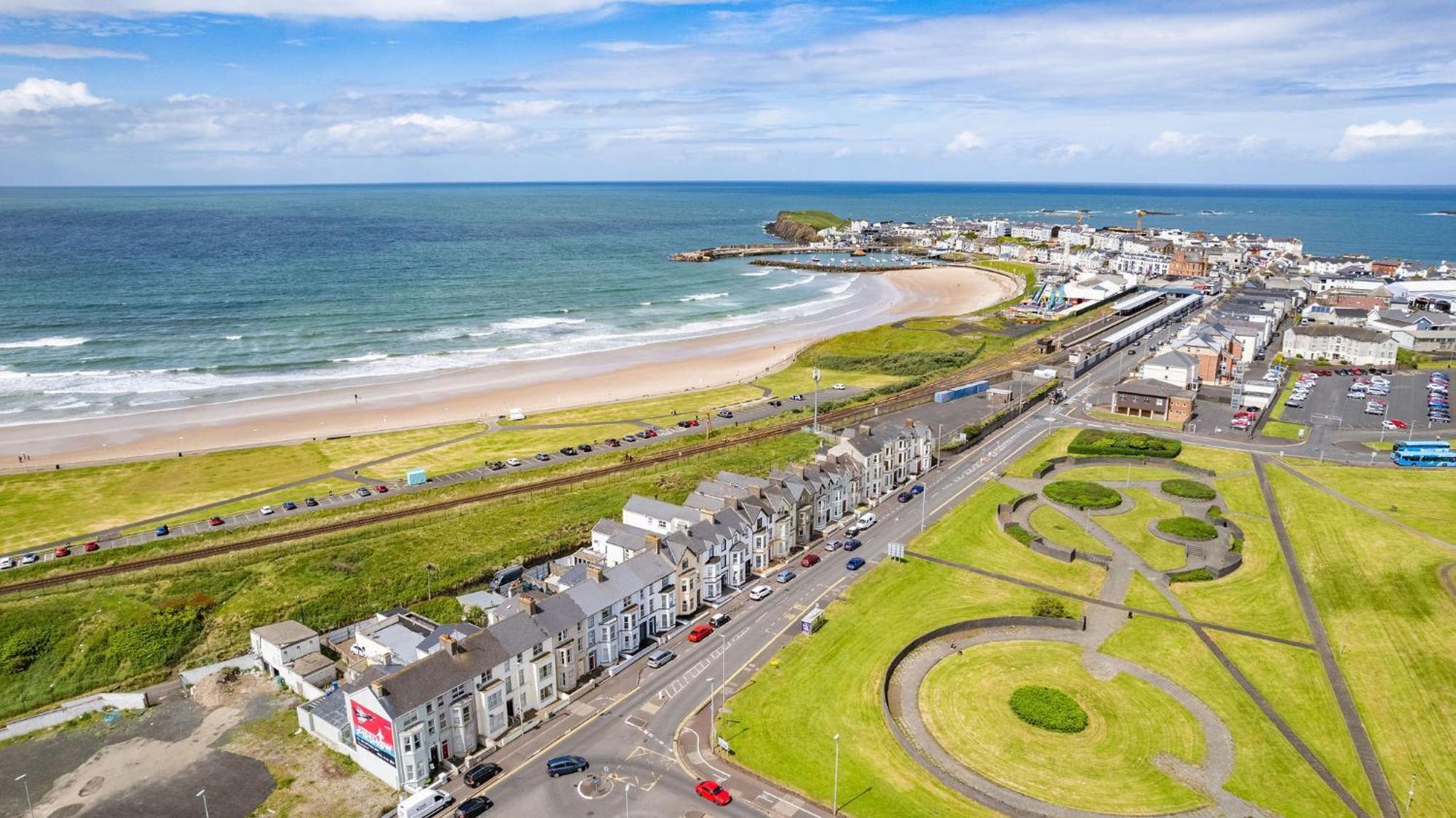 2 Dunluce Green - Portrush By The Sea Exterior foto